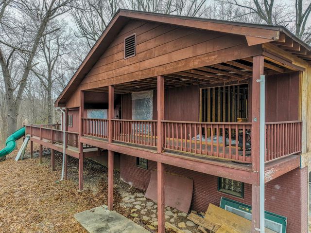 42 Pacific Drive, Crane, MO 65633