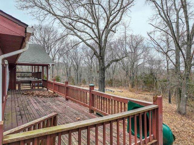 42 Pacific Drive, Crane, MO 65633