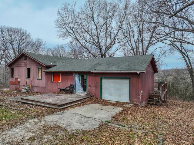 42 Pacific Drive, Crane, MO 65633