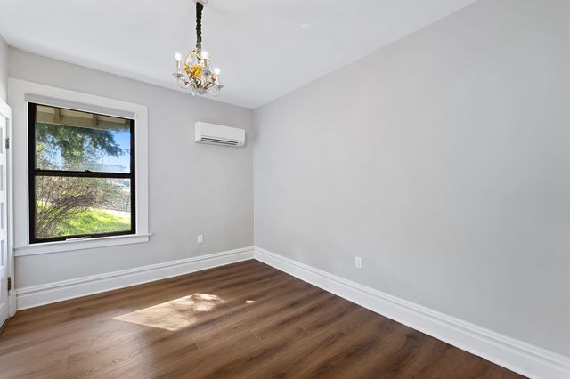 519 S Madison St, Spokane, WA 99204