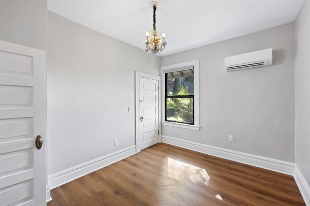 519 S Madison St, Spokane, WA 99204