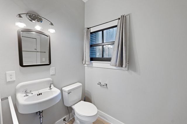 519 S Madison St, Spokane, WA 99204