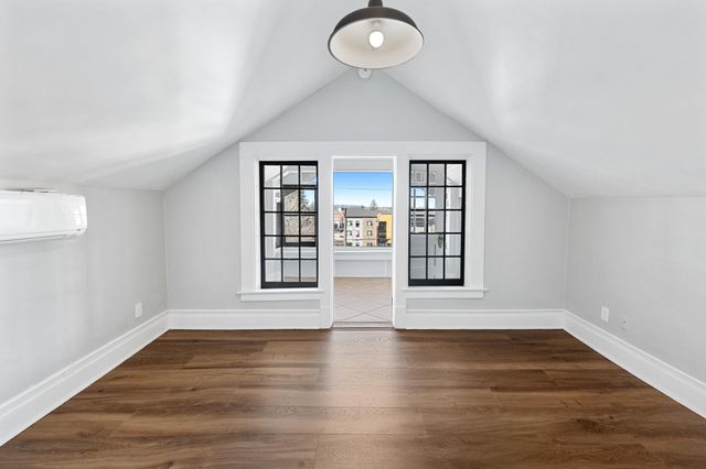 519 S Madison St, Spokane, WA 99204