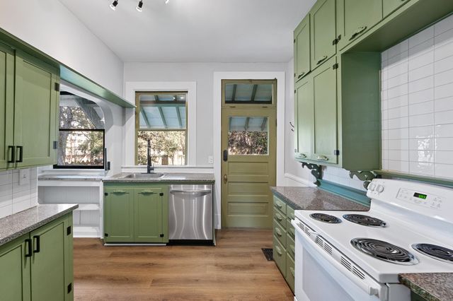 519 S Madison St, Spokane, WA 99204