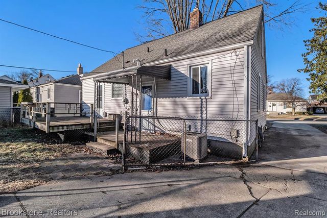 1816 Dallas Avenue, Royal Oak, MI 48067