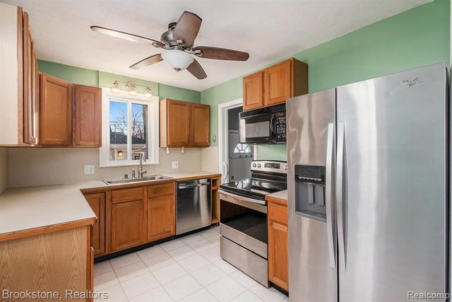 1816 Dallas Avenue, Royal Oak, MI 48067