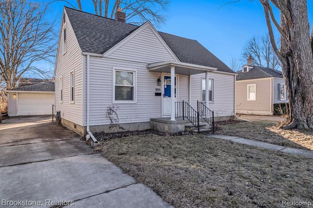 1816 Dallas Avenue, Royal Oak, MI 48067