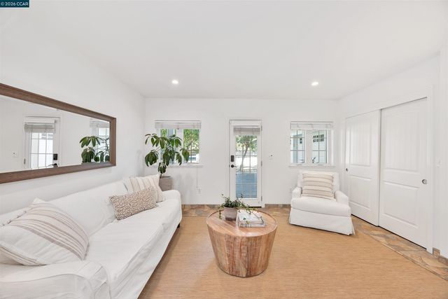 1847 Reliez Valley Rd, Lafayette, CA 94549