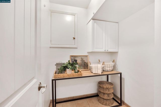 1847 Reliez Valley Rd, Lafayette, CA 94549