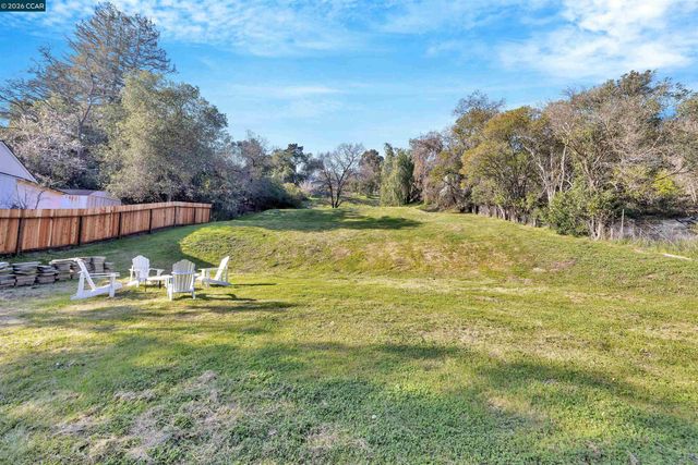 1847 Reliez Valley Rd, Lafayette, CA 94549