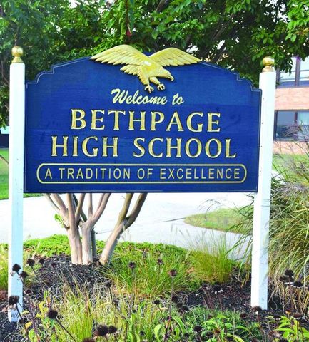 101 Spruce Avenue, Bethpage, NY 11714