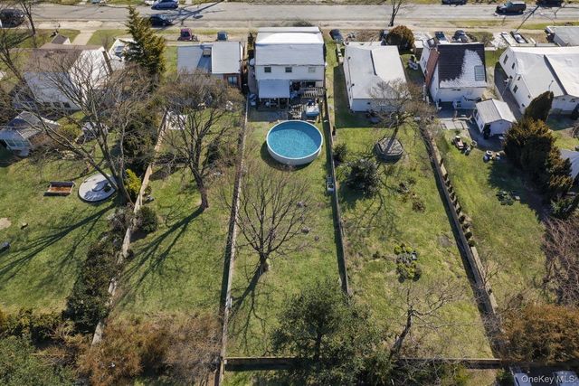 101 Spruce Avenue, Bethpage, NY 11714