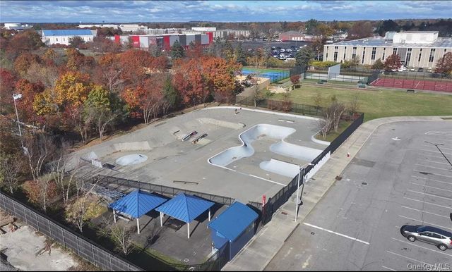 101 Spruce Avenue, Bethpage, NY 11714