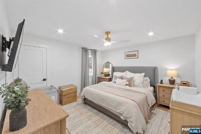 17-11 Berdan Avenue, Fair Lawn, NJ 07410