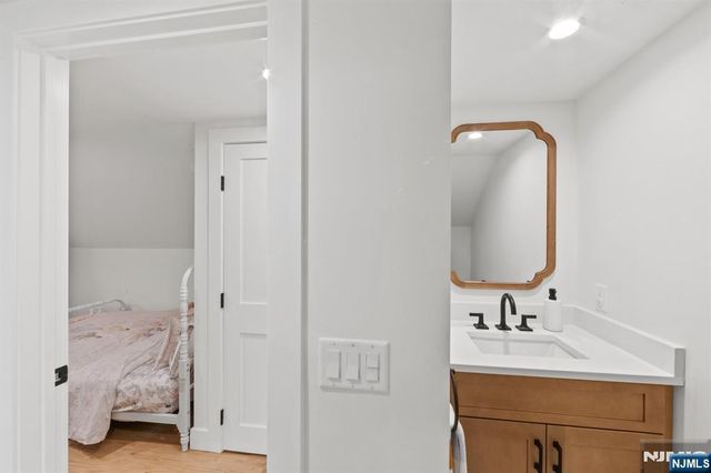 17-11 Berdan Avenue, Fair Lawn, NJ 07410