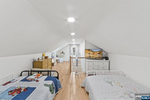 17-11 Berdan Avenue, Fair Lawn, NJ 07410