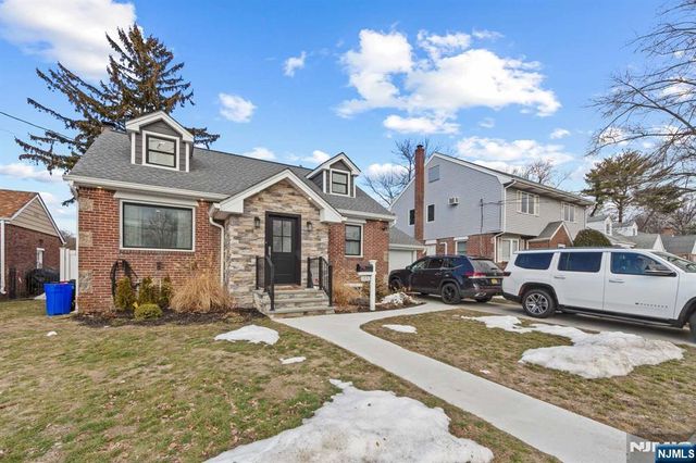 17-11 Berdan Avenue, Fair Lawn, NJ 07410