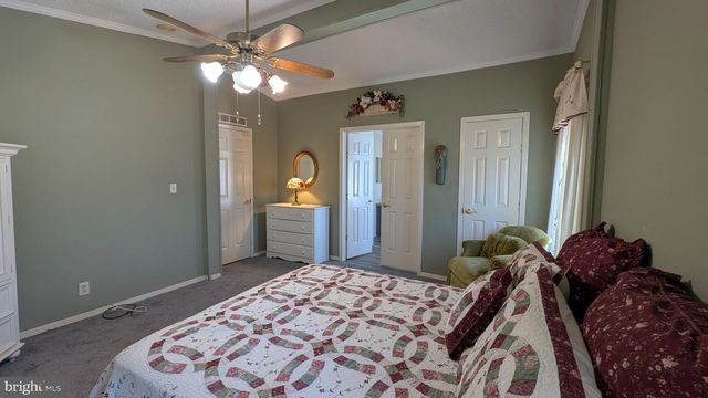 204 HORSESHOE DR, Garnet Valley, PA 19060