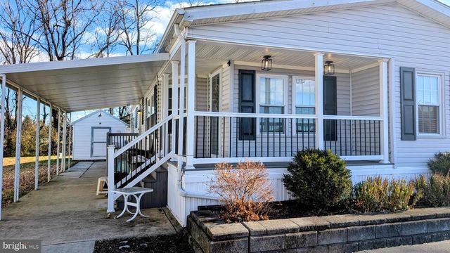 204 HORSESHOE DR, Garnet Valley, PA 19060