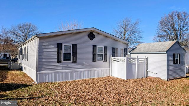 204 HORSESHOE DR, Garnet Valley, PA 19060