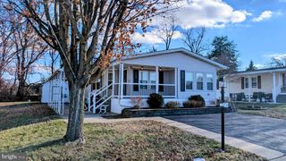 204 HORSESHOE DR, Garnet Valley, PA 19060