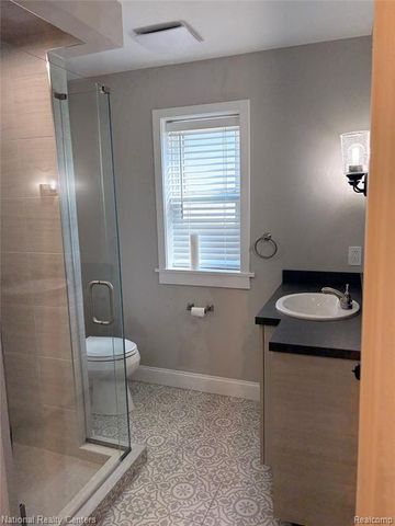 15230 Harrison Street, Livonia, MI 48154