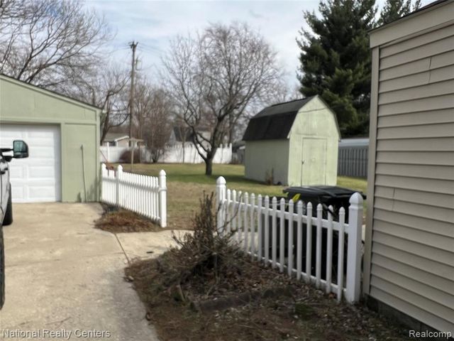 15230 Harrison Street, Livonia, MI 48154