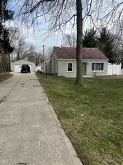 15230 Harrison Street, Livonia, MI 48154