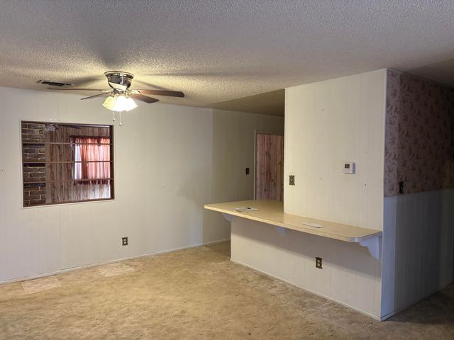 906 S Cedar Street, Brownfield, TX 79316