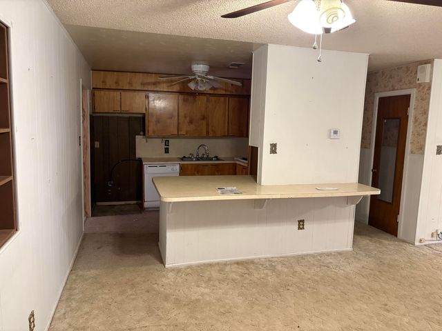 906 S Cedar Street, Brownfield, TX 79316