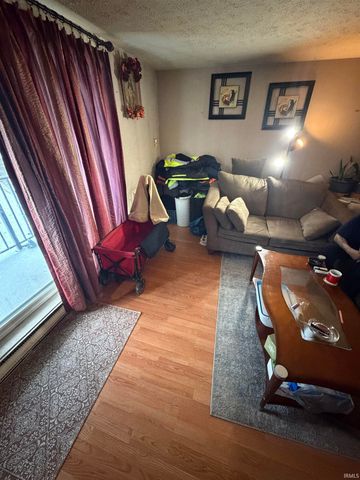 2927 Westbrook Dr Apt B203, Fort Wayne, IN 46805