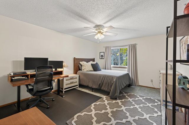 2597 Bedford Court 27, Mendota Heights, MN 55120