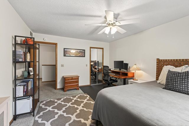 2597 Bedford Court 27, Mendota Heights, MN 55120