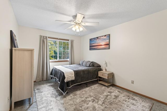 2597 Bedford Court 27, Mendota Heights, MN 55120