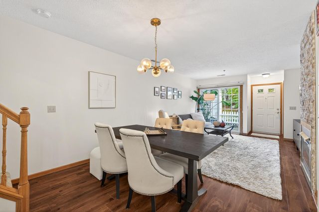 2597 Bedford Court 27, Mendota Heights, MN 55120