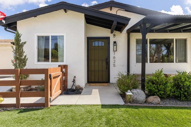 1625 Anza Avenue, Vista, CA 92084