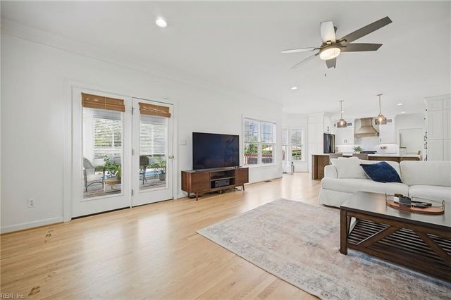2 Pheasant DR, Poquoson, VA 23662