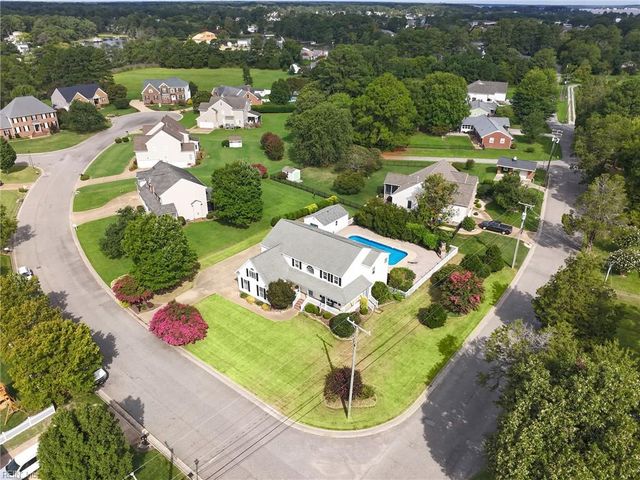 2 Pheasant DR, Poquoson, VA 23662