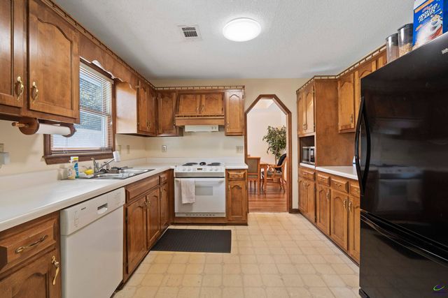 120 Bransford Drive, Macon, GA 31216