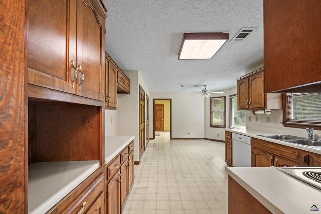 120 Bransford Drive, Macon, GA 31216