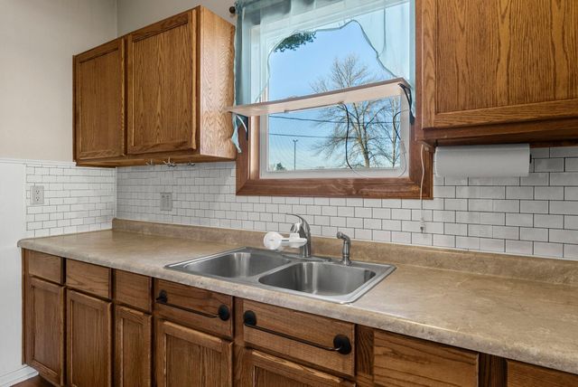 333 2nd Avenue NW, Cambridge, MN 55008