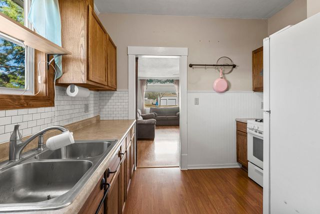 333 2nd Avenue NW, Cambridge, MN 55008