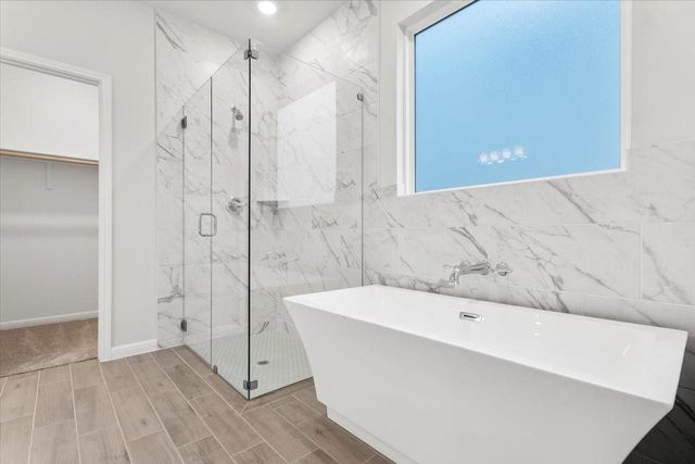 320 Windstar RD, Liberty Hill, TX 78642