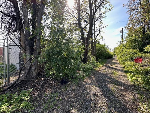 142 Enterprise St, East Liberty, PA 15206