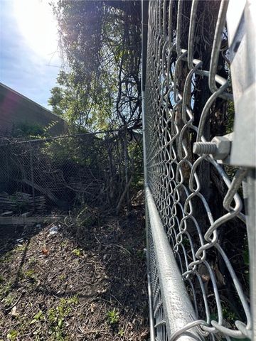 142 Enterprise St, East Liberty, PA 15206