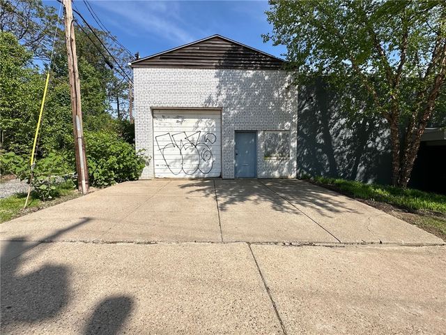 142 Enterprise St, East Liberty, PA 15206