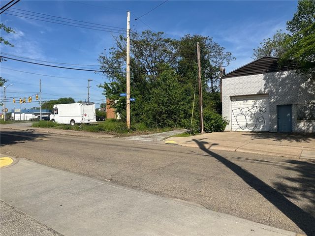 142 Enterprise St, East Liberty, PA 15206