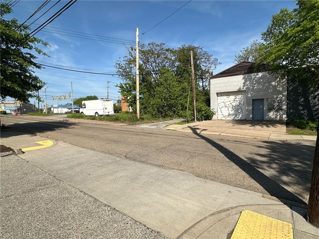 142 Enterprise St, East Liberty, PA 15206