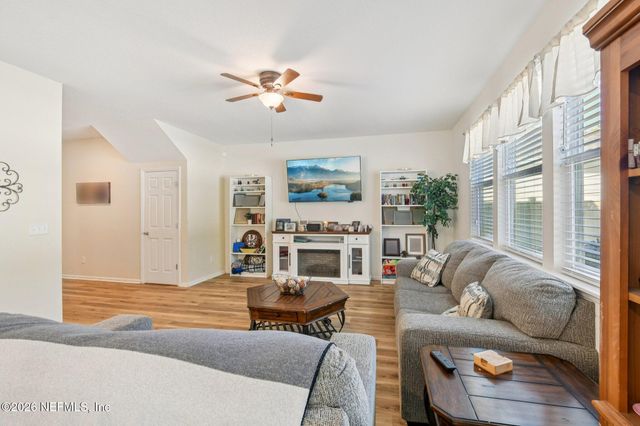 201 PEACE RIVER Road, St. Johns, FL 32259