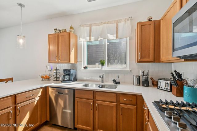 201 PEACE RIVER Road, St. Johns, FL 32259